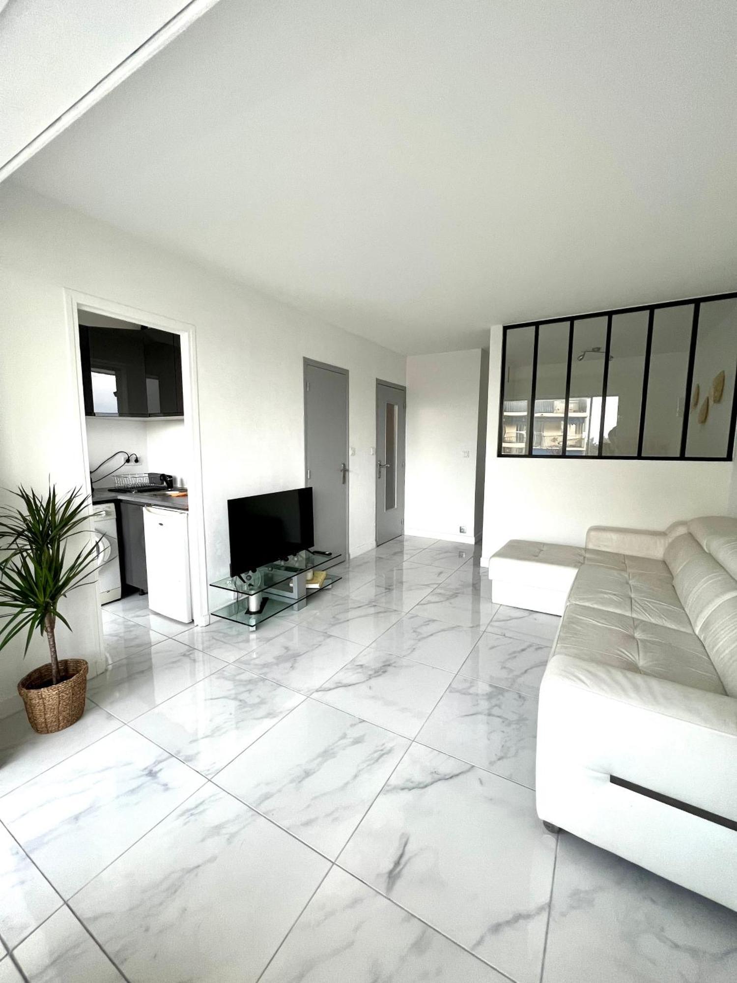 Studio 4 Couchages A 12 Min De La Plage A Pied Avec Wifi, Le Parking Est En Option Antibes Bagian luar foto
