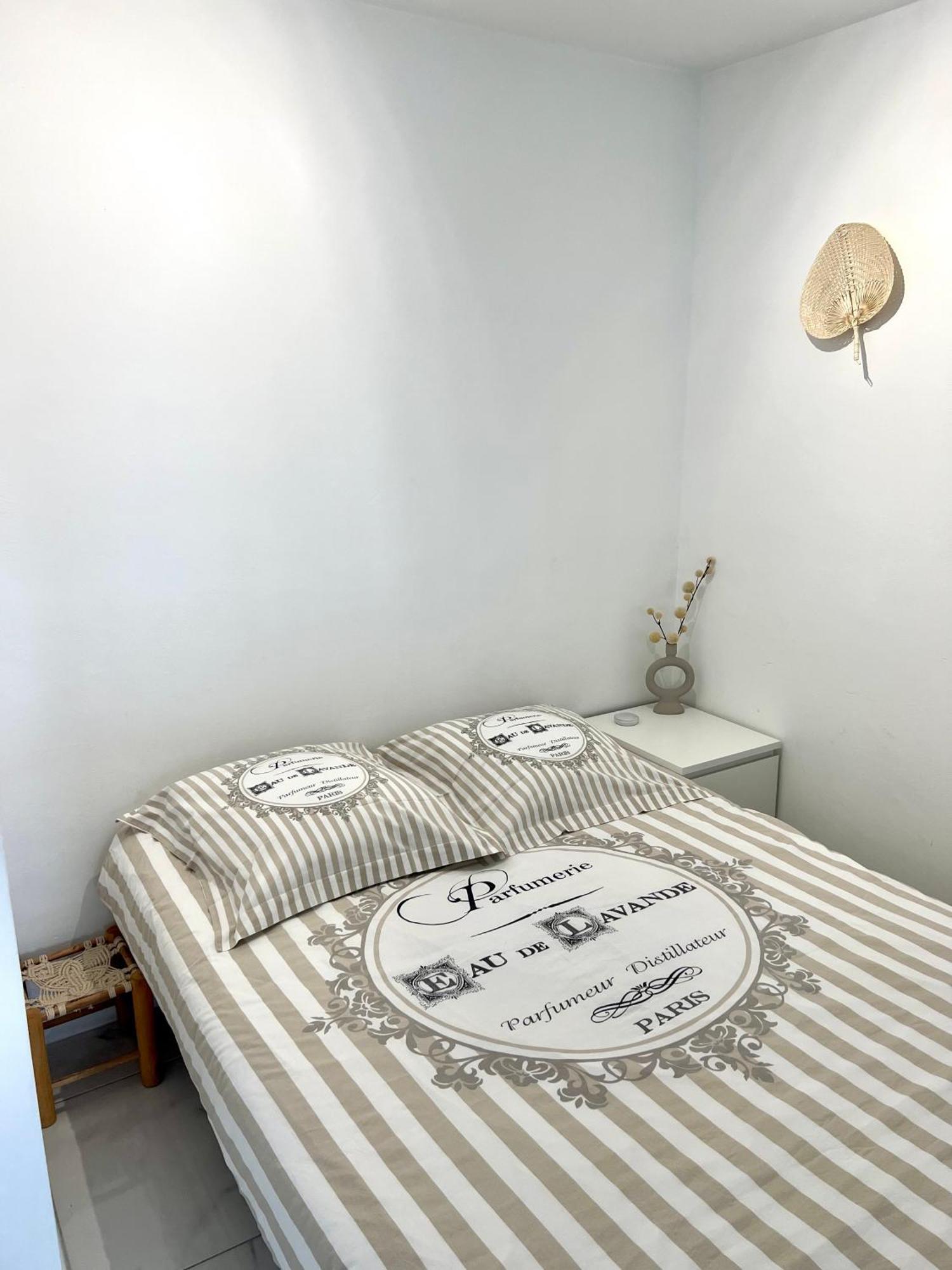 Studio 4 Couchages A 12 Min De La Plage A Pied Avec Wifi, Le Parking Est En Option Antibes Bagian luar foto