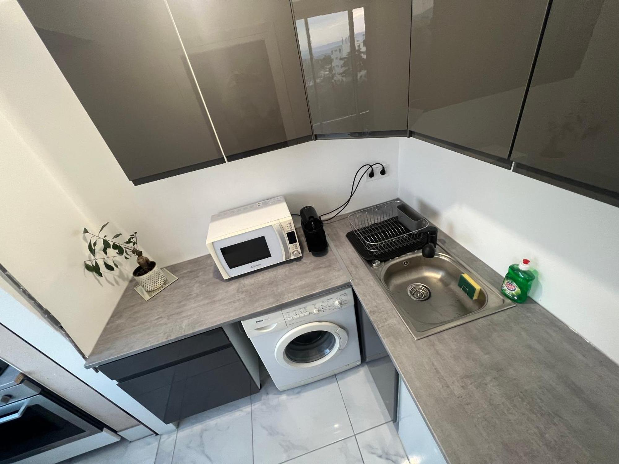 Studio 4 Couchages A 12 Min De La Plage A Pied Avec Wifi, Le Parking Est En Option Antibes Bagian luar foto