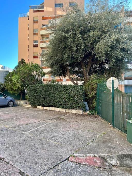 Studio 4 Couchages A 12 Min De La Plage A Pied Avec Wifi, Le Parking Est En Option Antibes Bagian luar foto